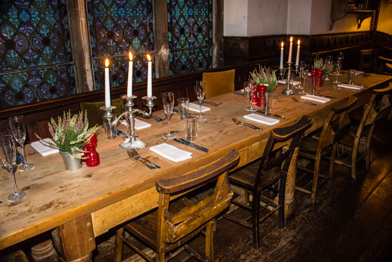 Bel Godalming table