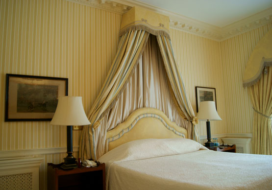 Brocket Hall bed