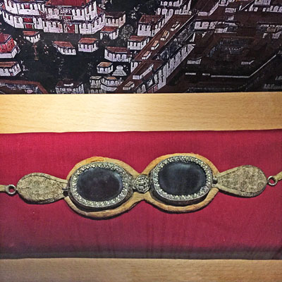 eyewear spectacles dalai lama