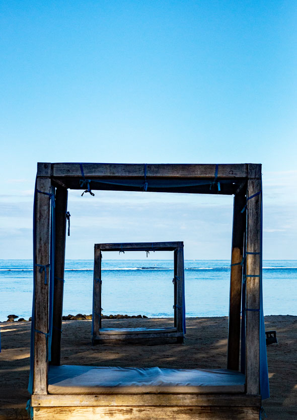 Outrigger beach