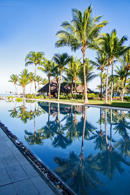 outrigger pool