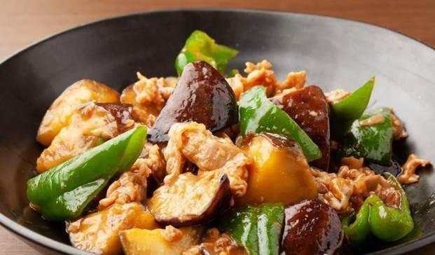 green pepper and aubergine